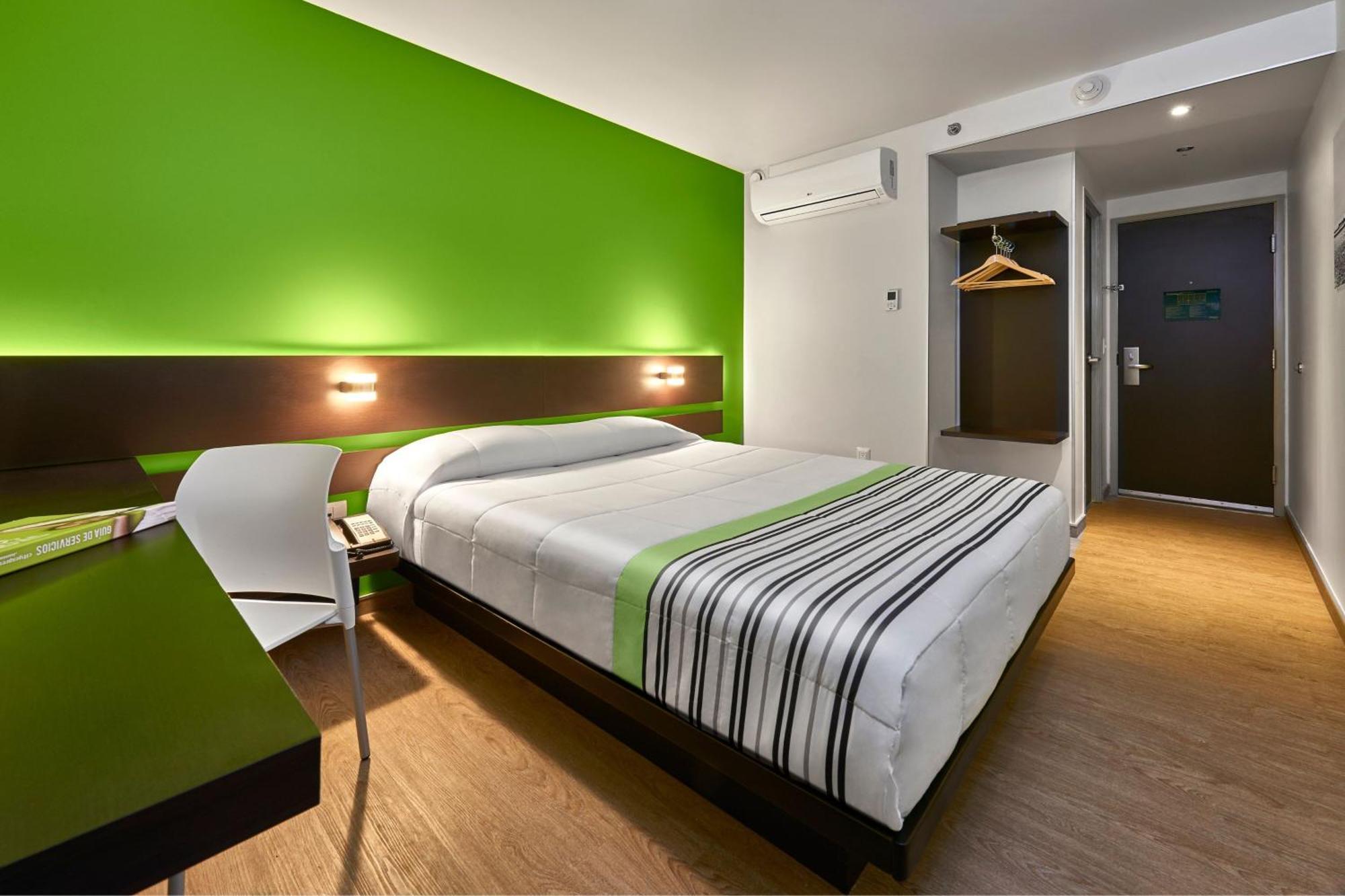 Express Junior By Marriott Zona Industrial 3* Toluca